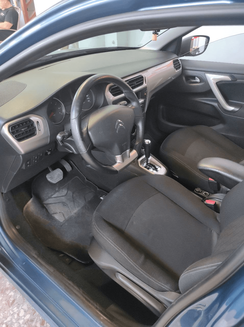 Citroën C-Elysée rental in Gandia — 3