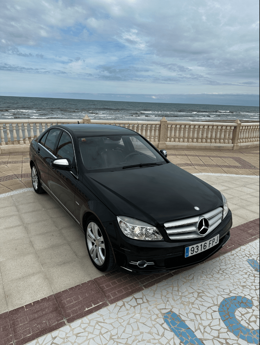 Mercedes-Benz C 220 rental in Gandia — 3