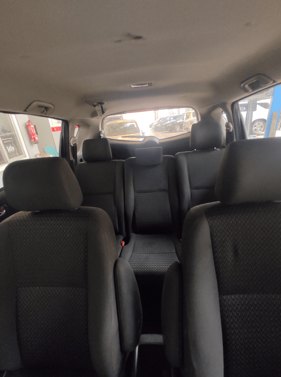 Toyota Corolla Verso rental in Gandia — 4