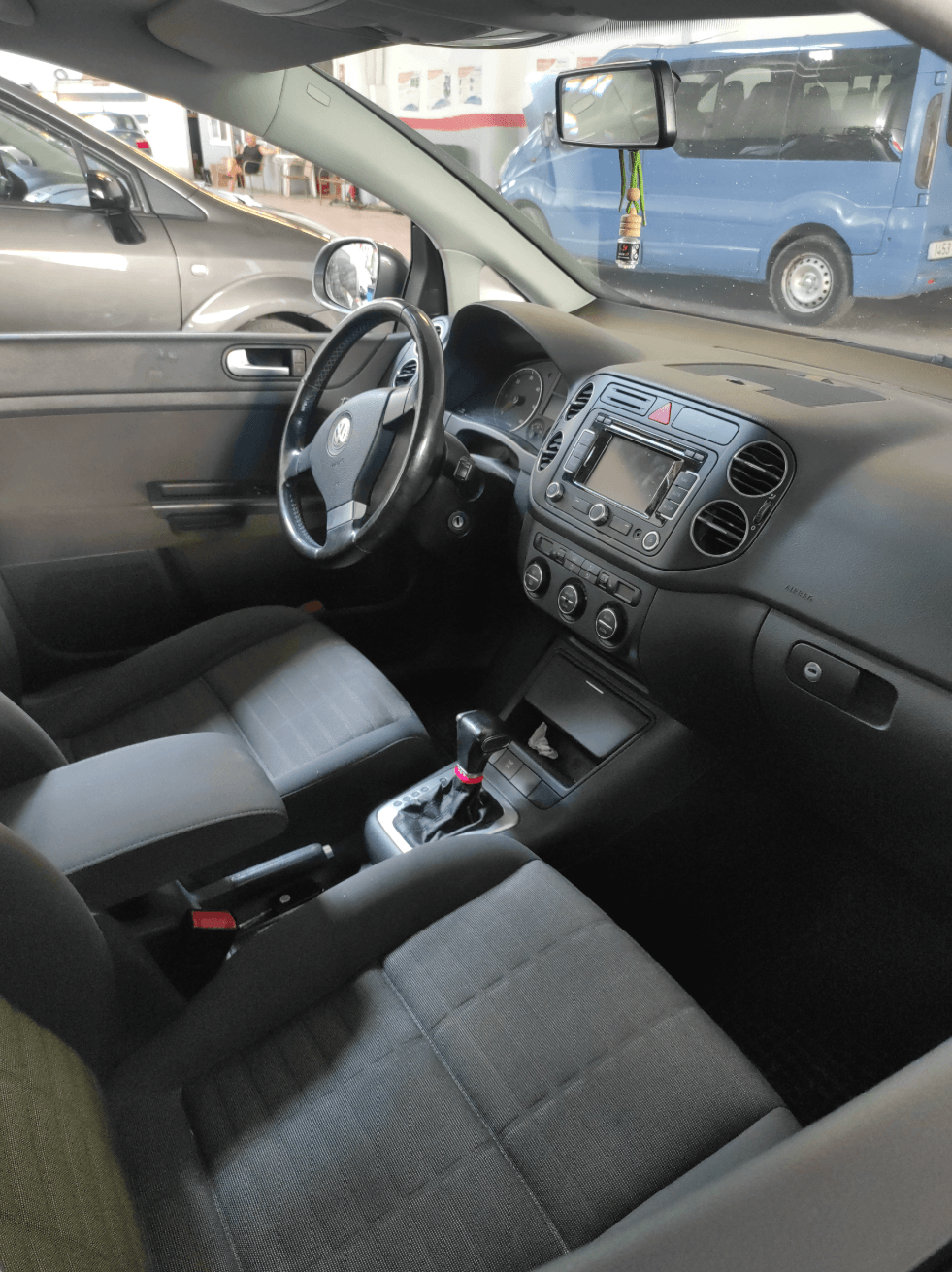 Volkswagen Golf rental in Gandia — 3