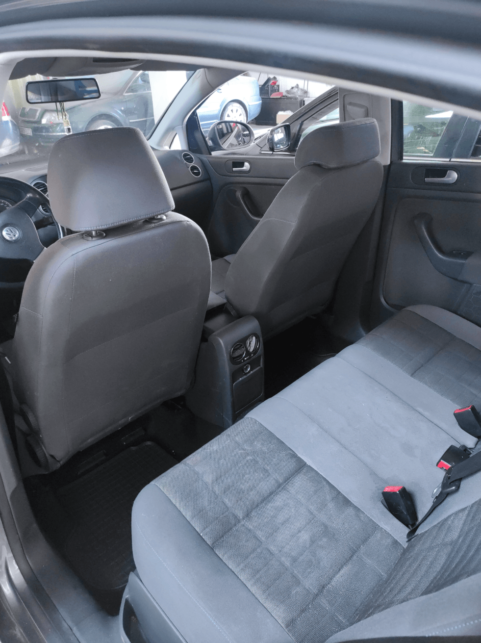 Volkswagen Golf rental in Gandia — 6