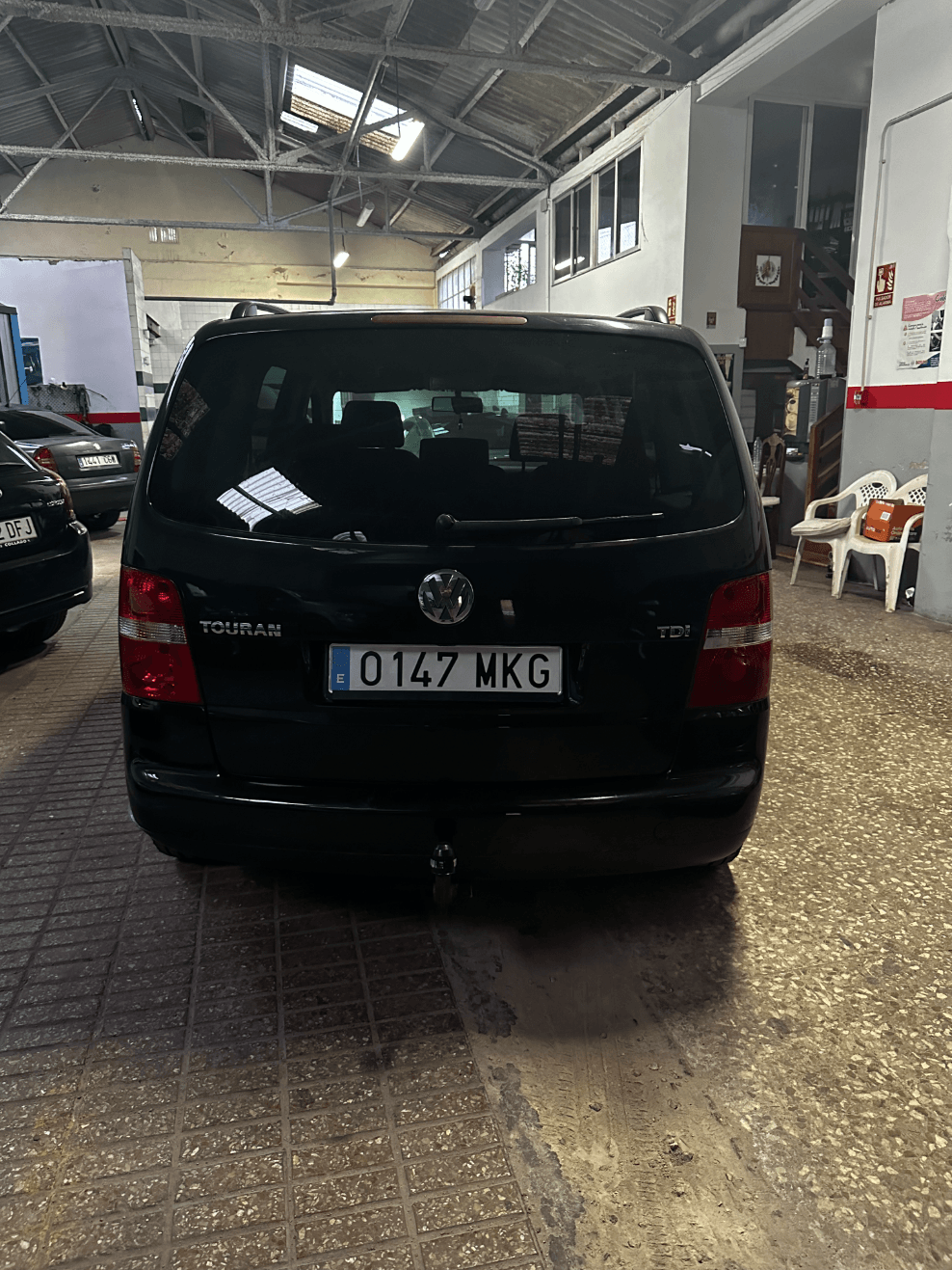 Volkswagen Touran rental in Gandia — 3